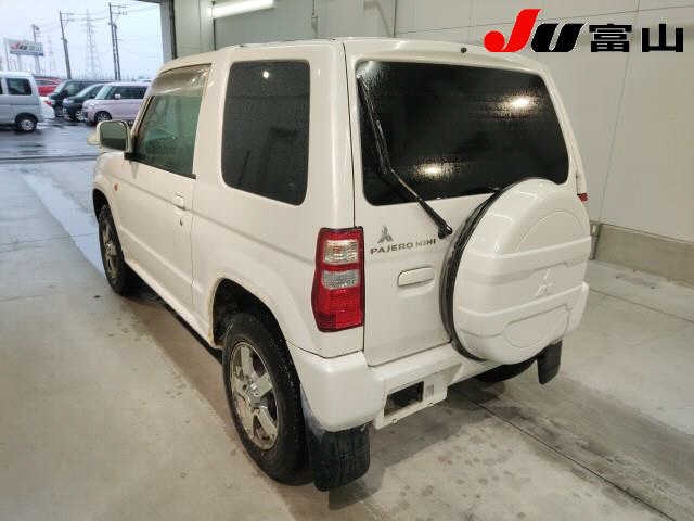MITSUBISHI PAJERO MINI