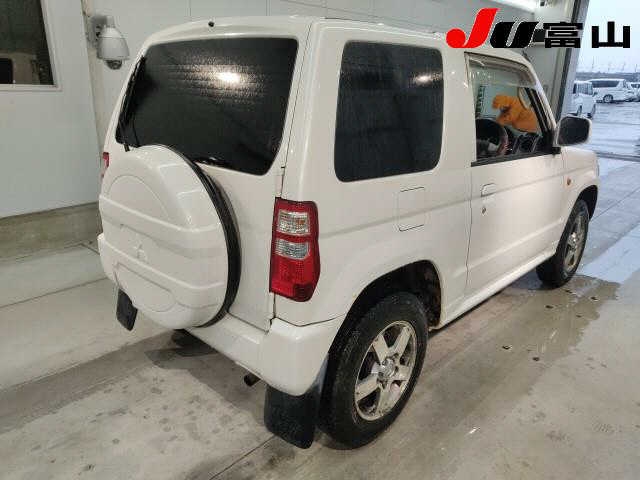 MITSUBISHI PAJERO MINI