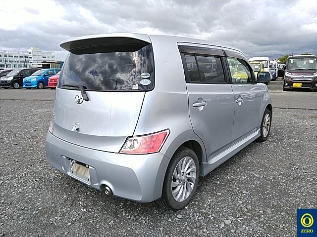 TOYOTA BB