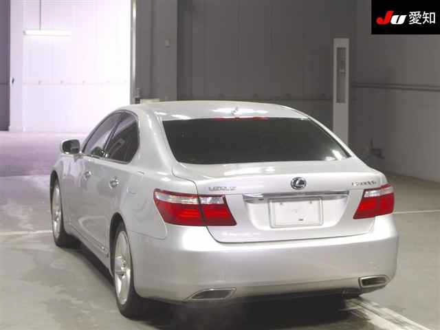 LEXUS LS600H