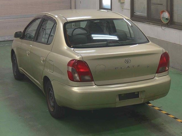 TOYOTA PLATZ