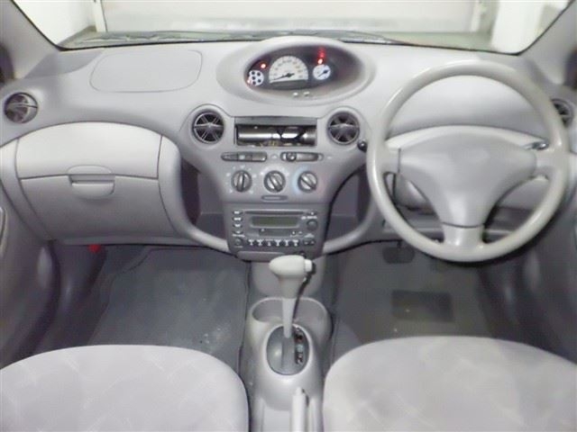 TOYOTA PLATZ