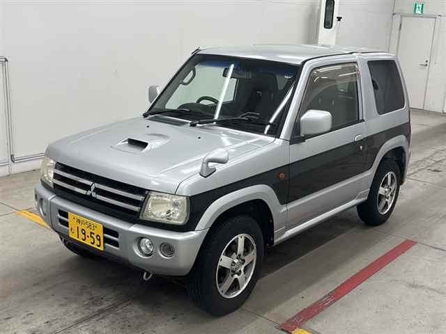 MITSUBISHI PAJERO MINI