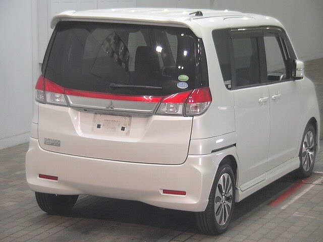 MITSUBISHI DELICA D:2