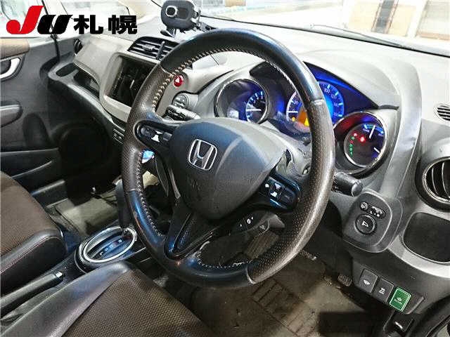 HONDA FIT SHUTTLE
