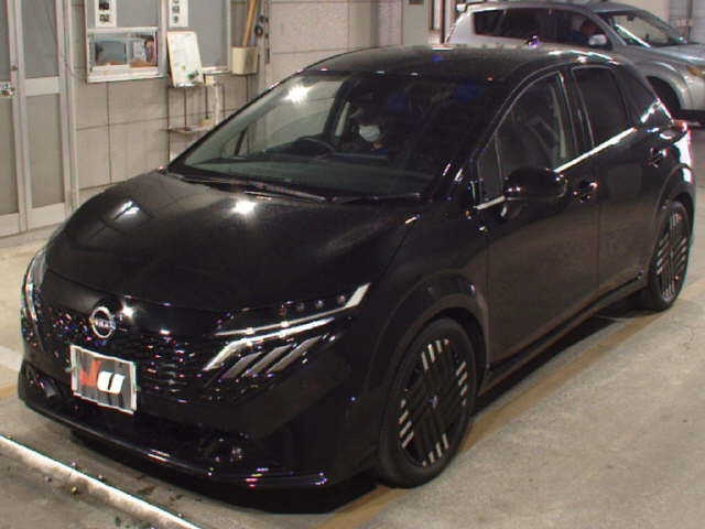 NISSAN AURA