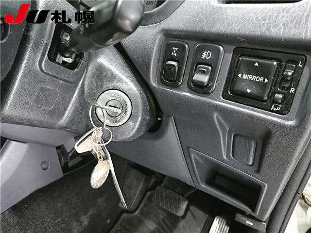 DAIHATSU TERIOS KID