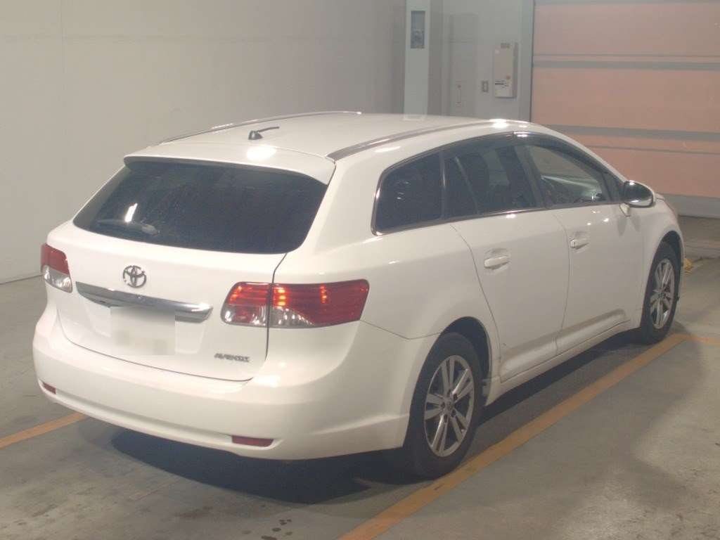TOYOTA AVENSIS