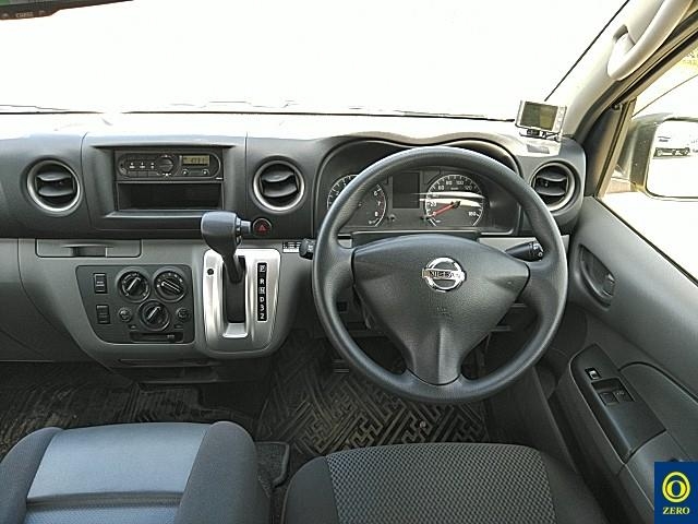 NISSAN NV350 CARAVAN