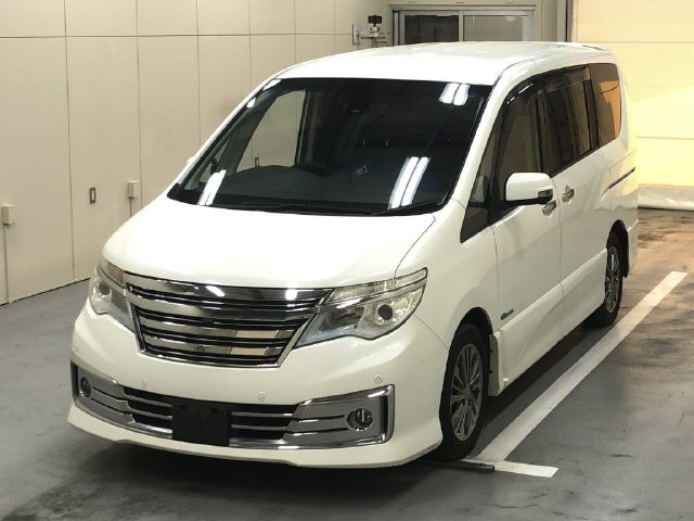 NISSAN SERENA