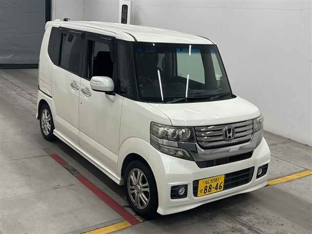 HONDA N-BOX
