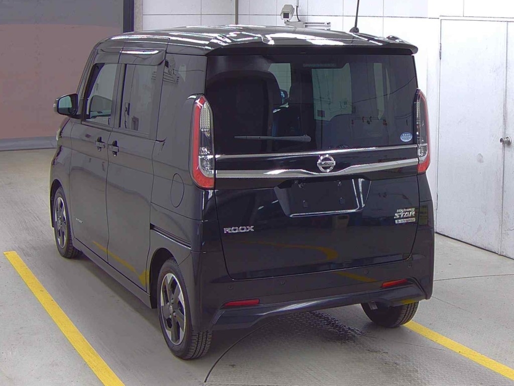NISSAN ROOX