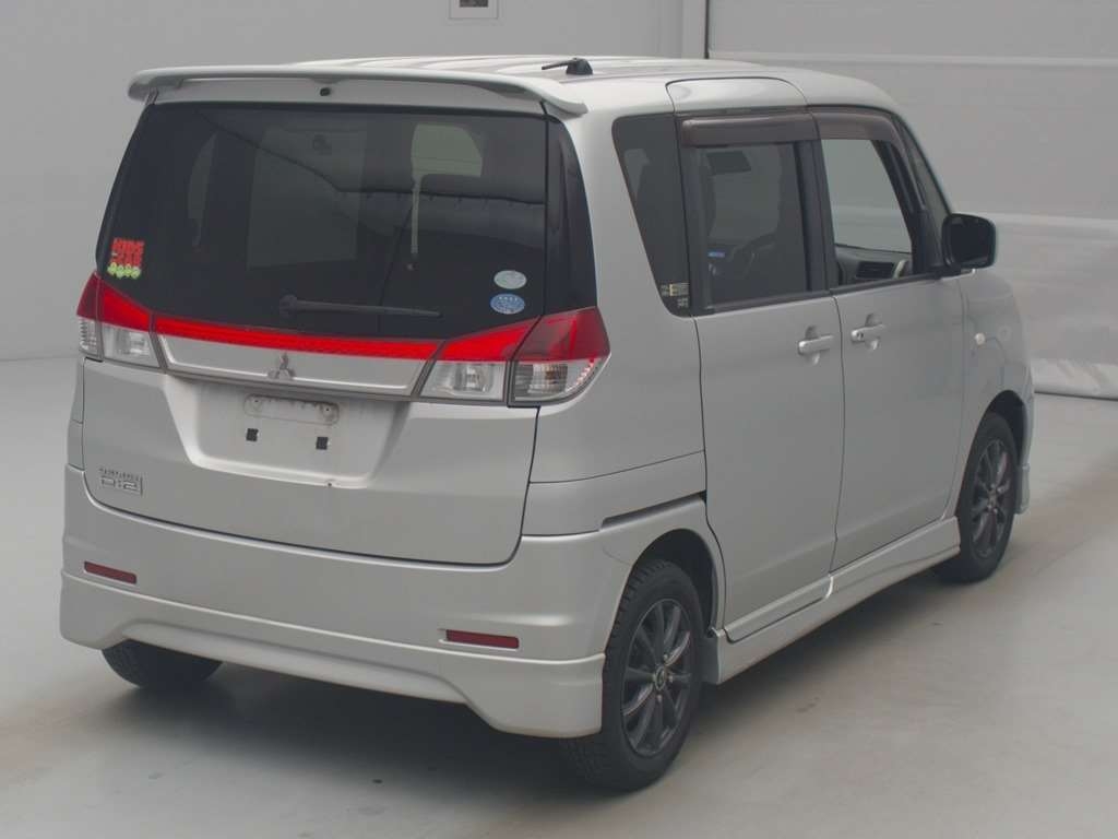 MITSUBISHI DELICA D:2