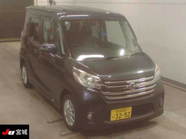 NISSAN DAYZ ROOX
