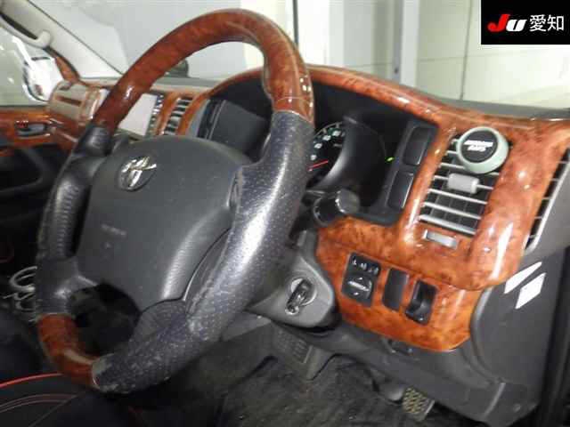 TOYOTA REGIUS ACE
