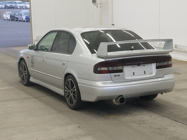SUBARU LEGACY B4