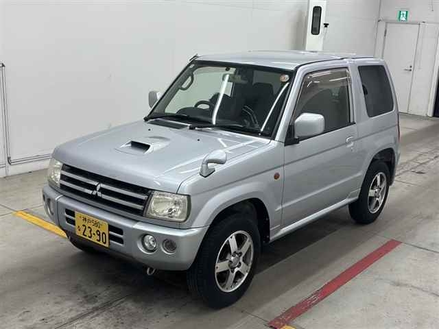 MITSUBISHI PAJERO MINI