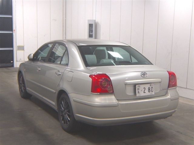 TOYOTA AVENSIS