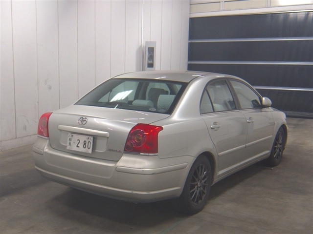 TOYOTA AVENSIS