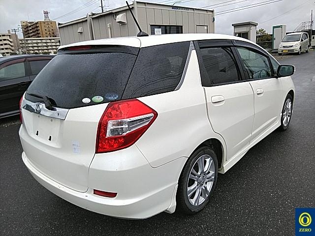 HONDA FIT SHUTTLE