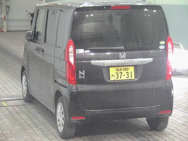HONDA N-BOX