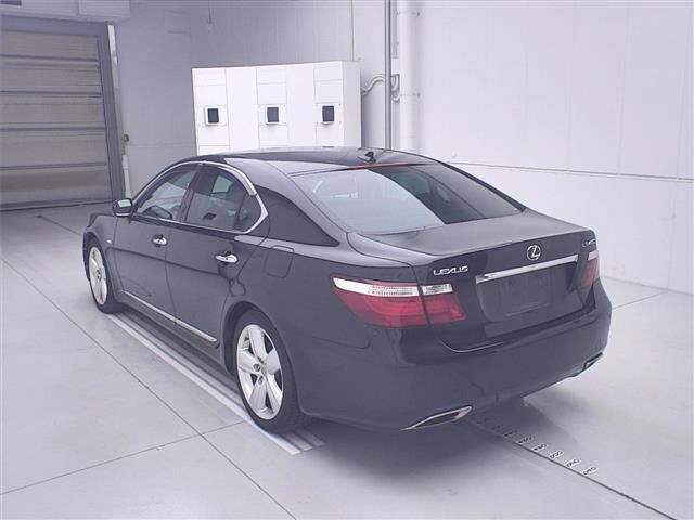 LEXUS LS460