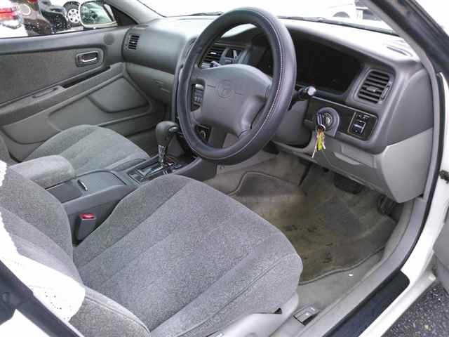 TOYOTA MARK II