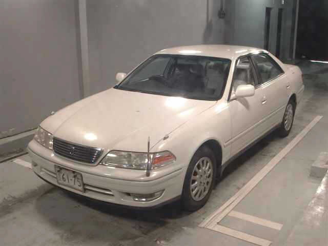 TOYOTA MARK II