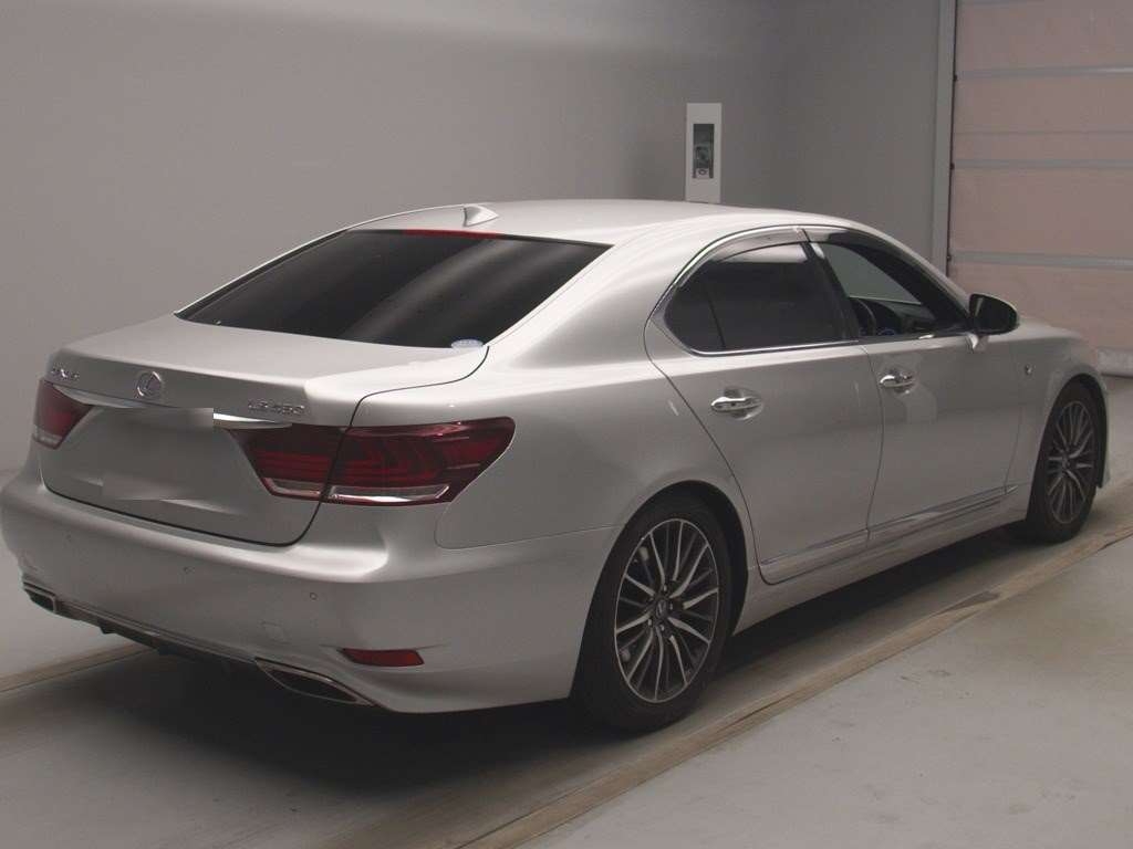 LEXUS LS460