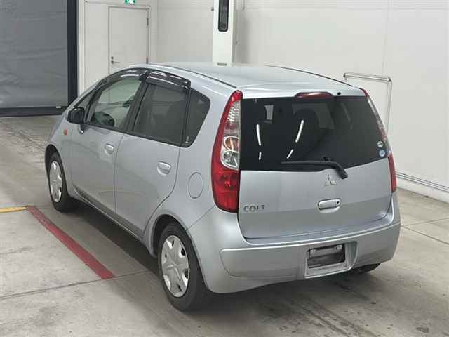 MITSUBISHI COLT