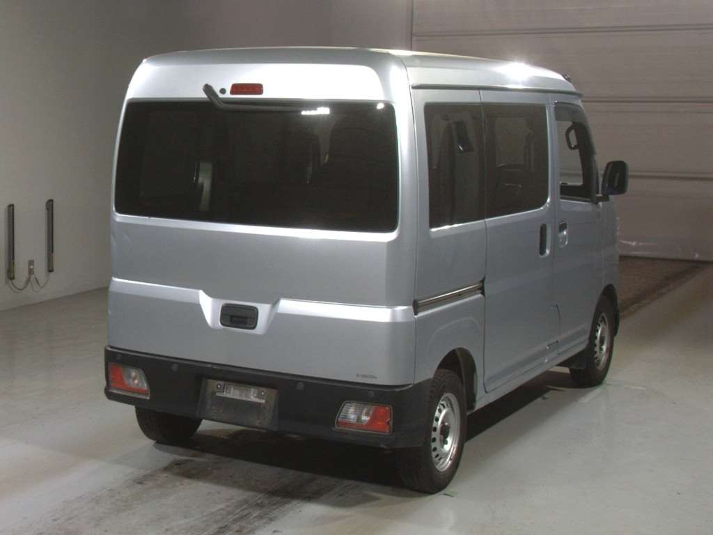 TOYOTA PIXIS VAN