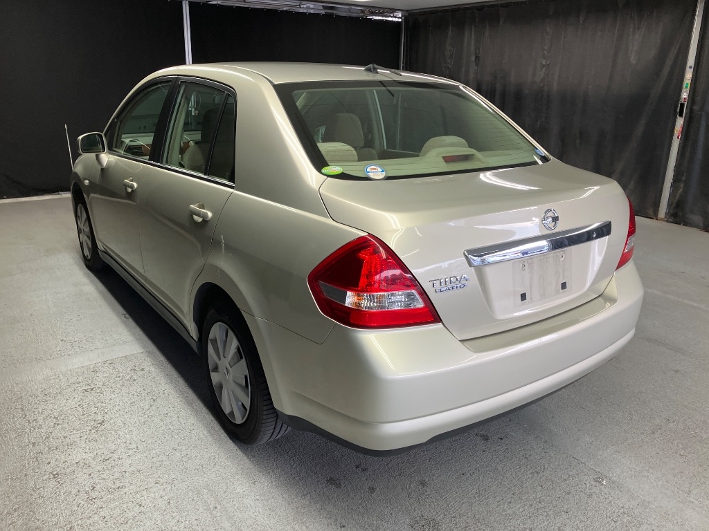 NISSAN TIIDA LATIO