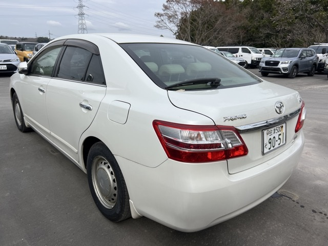 TOYOTA PREMIO