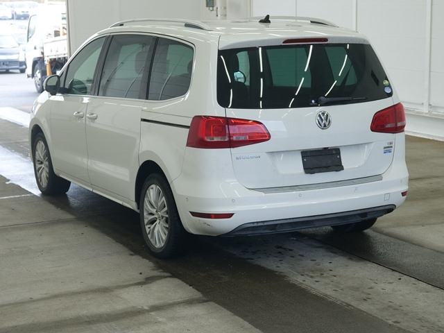 VOLKSWAGEN SHARAN