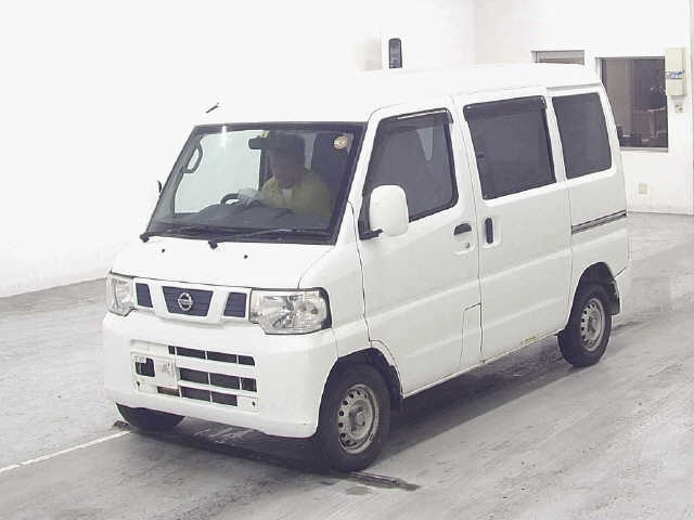 NISSAN NV100 CLIPPER