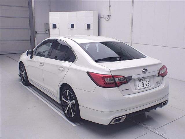 SUBARU LEGACY B4