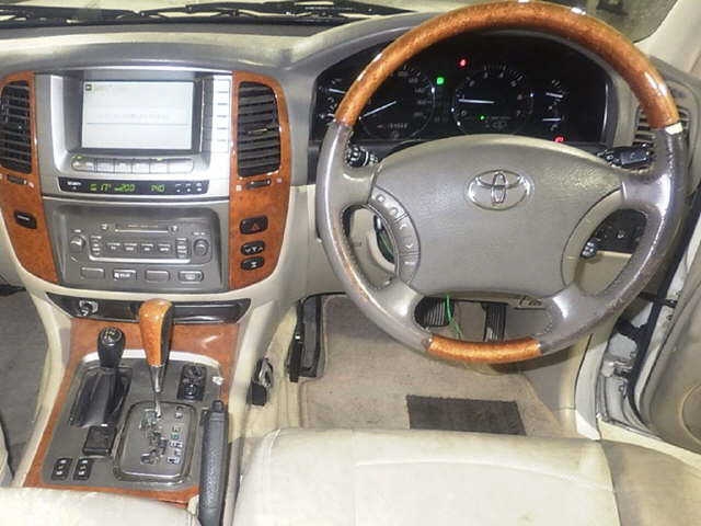 TOYOTA LAND CRUISER