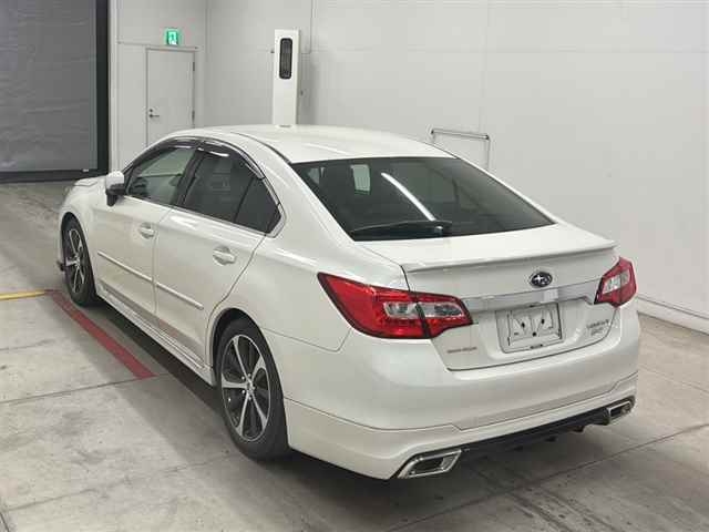 SUBARU LEGACY B4