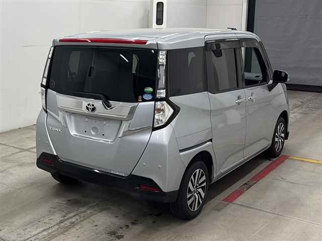 TOYOTA TANK