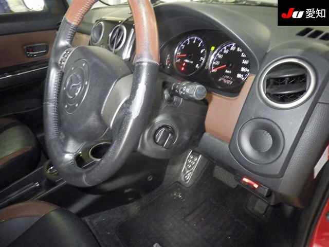 MAZDA VERISA
