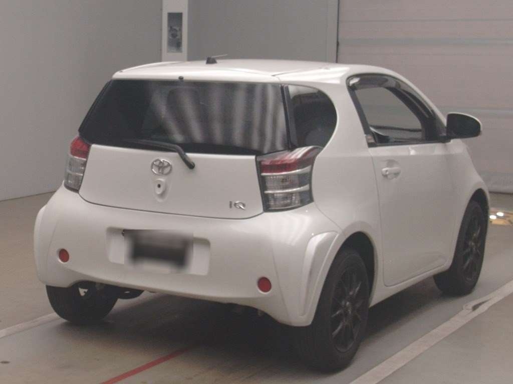 TOYOTA IQ