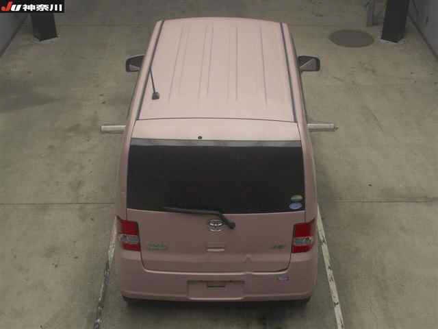 TOYOTA PIXIS SPACE