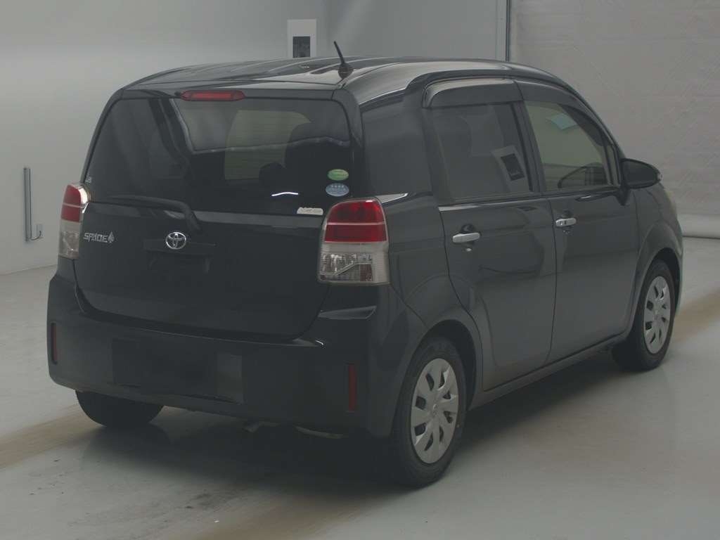 TOYOTA SPADE