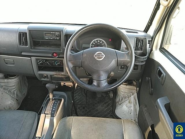 NISSAN CLIPPER