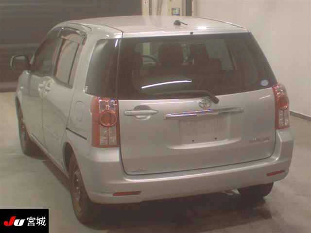 TOYOTA RAUM