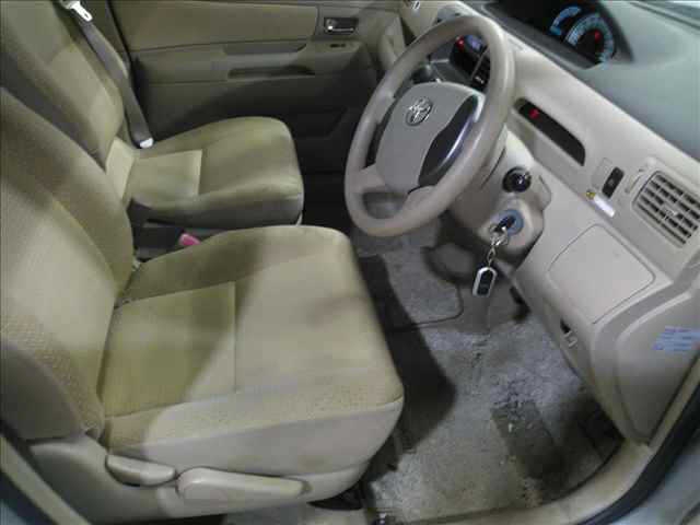 TOYOTA RAUM