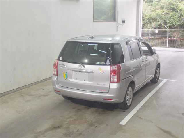 TOYOTA RAUM
