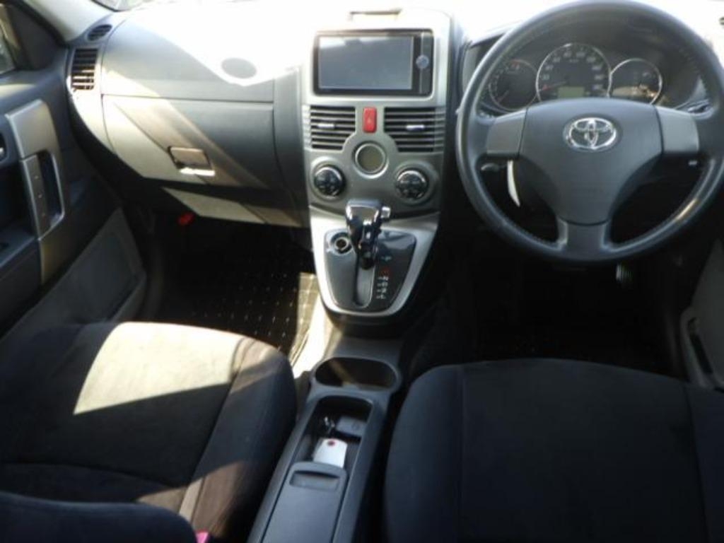 TOYOTA RUSH