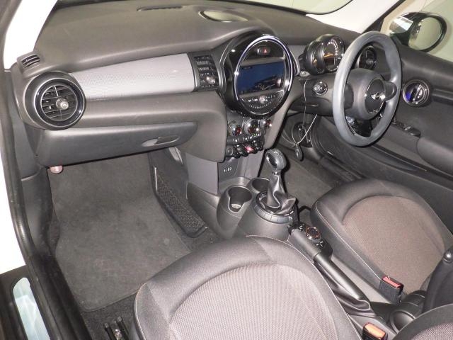 MINI HATCH