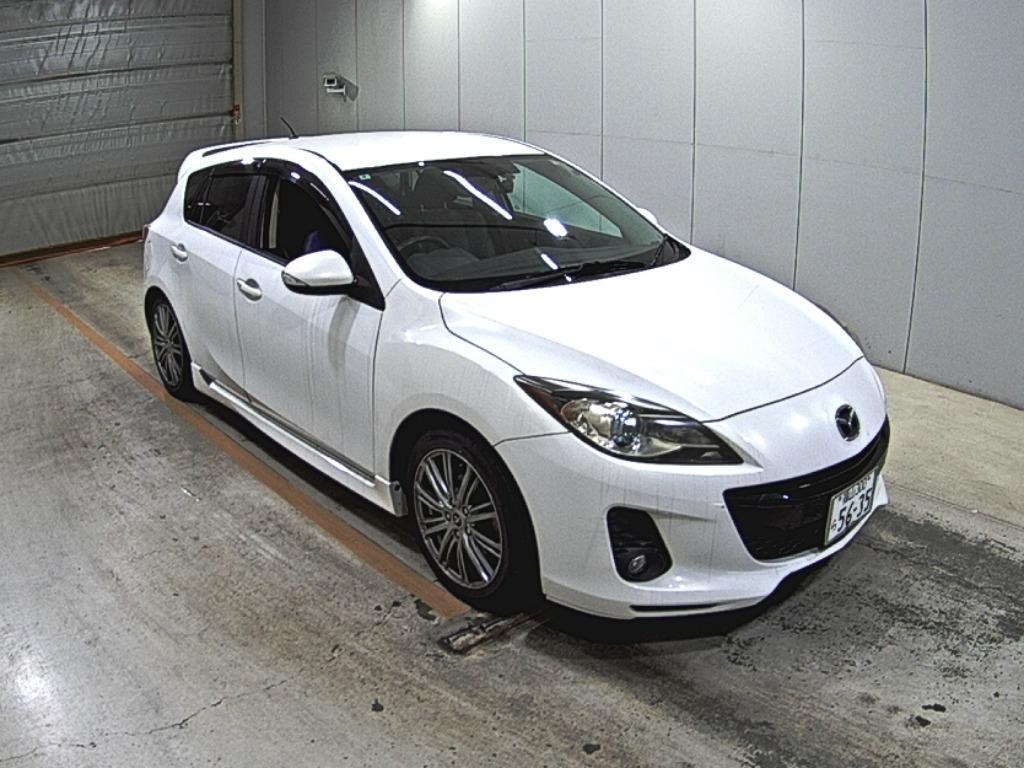 MAZDA AXELA
